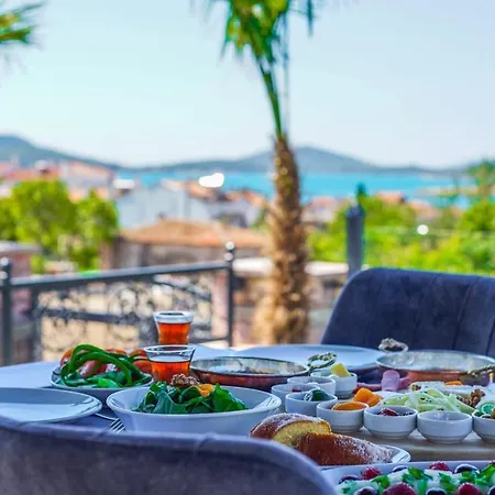 Oemer Aga Konagi 호텔 3*