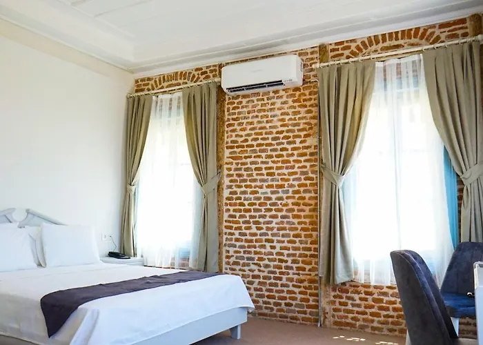 Oemer Aga Konagi فندق 3*