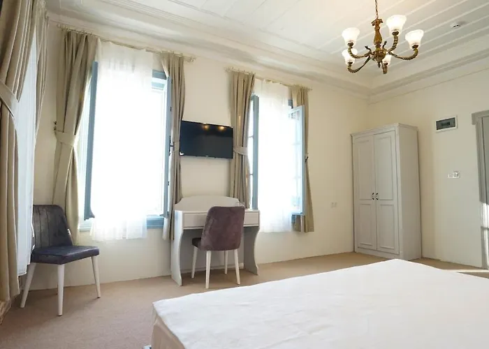 Oemer Aga Konagi 3* جوندا