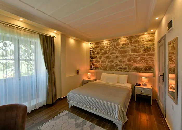 Oemer Aga Konagi 3* جوندا