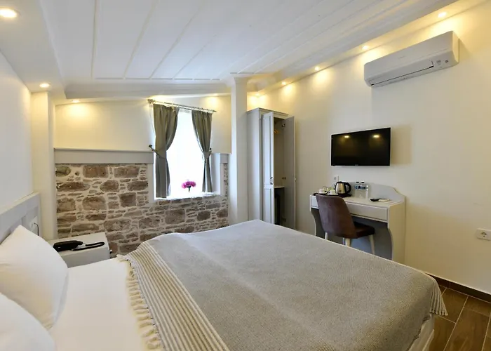 Oemer Aga Konagi فندق 3*