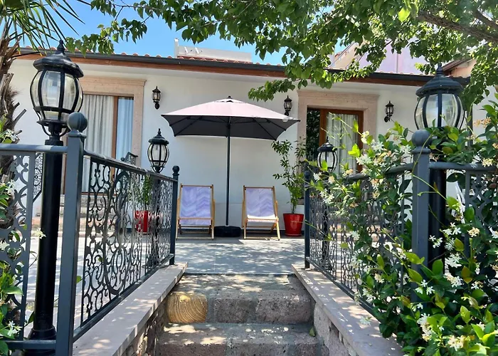 Oemer Aga Konagi 3* جوندا