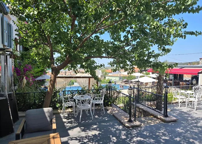 Oemer Aga Konagi فندق 3*